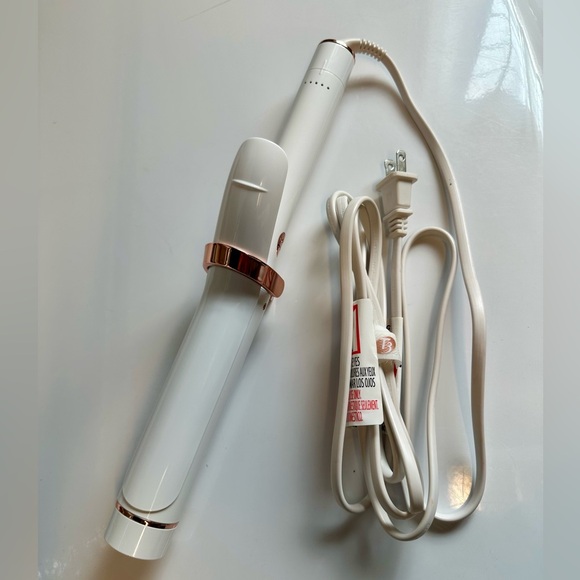 T9 Singlepass 1-1/2” Curling Iron - White and Rose Gold - Picture 9 of 10